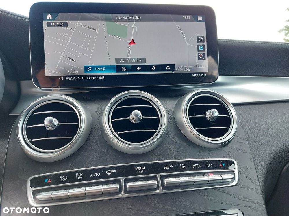 Mercedes-Benz GLC - 29