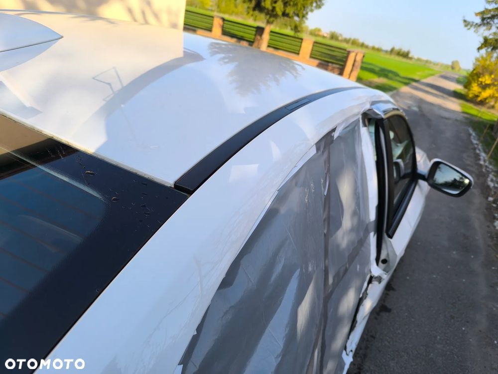 BMW Seria 3 330e iPerformance Sport Line - 27