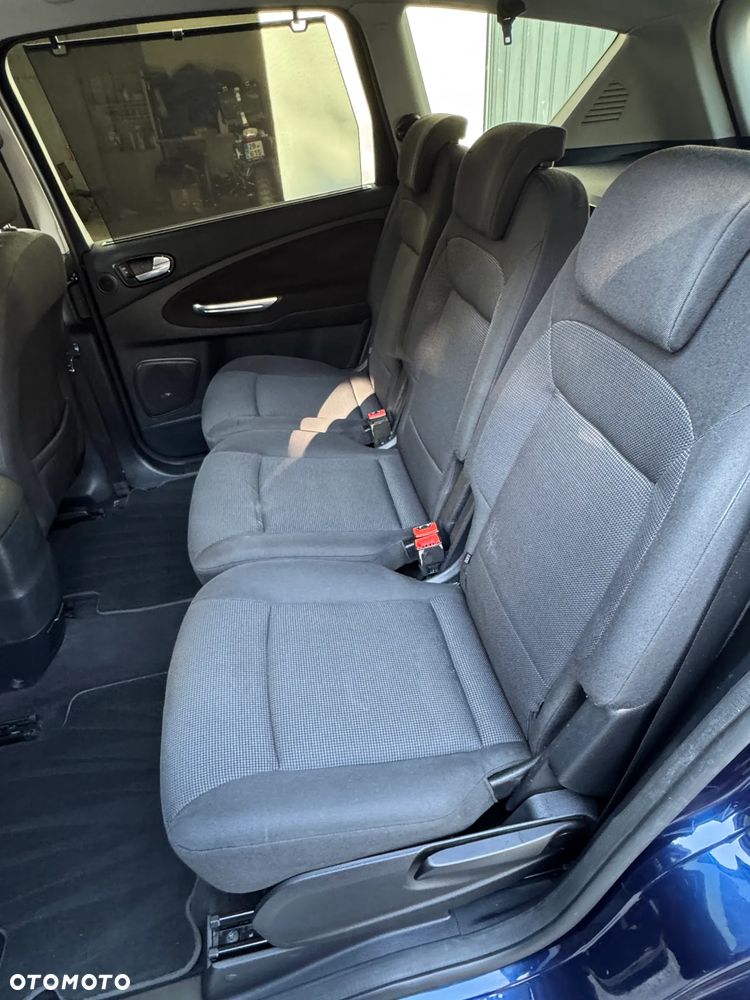 Ford S-Max - 25