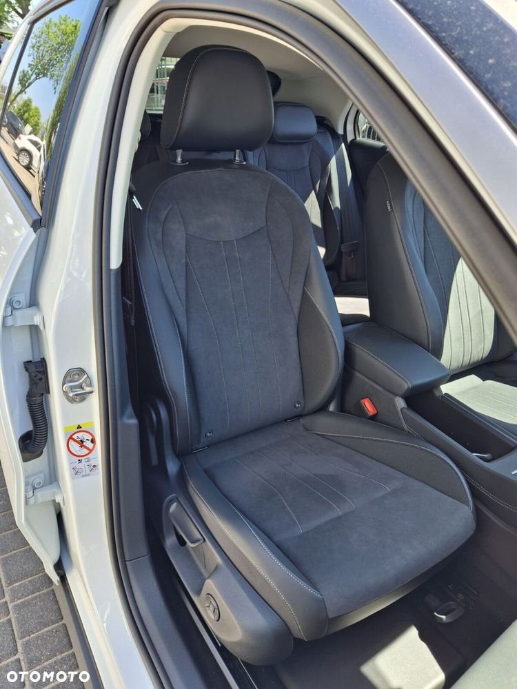 Volkswagen T-Roc - 23