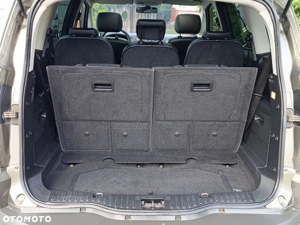 Ford S-Max - 18