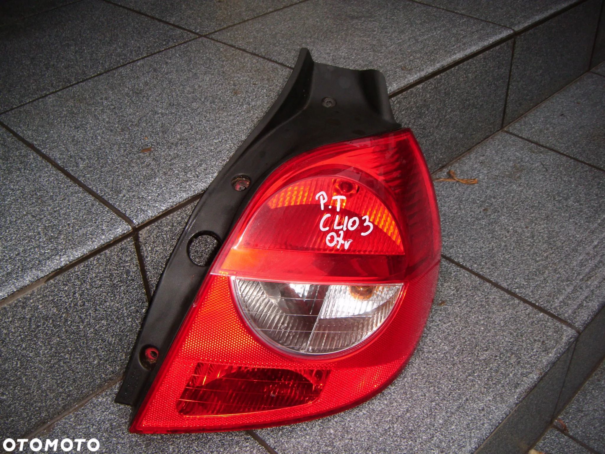 renault clio 3 08r lampa prawy tył - 1