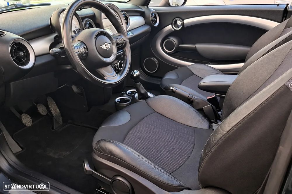 MINI Cabrio Cooper D - 4