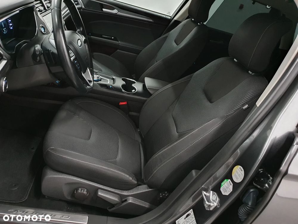Ford Mondeo 2.0 TDCi Titanium PowerShift - 6