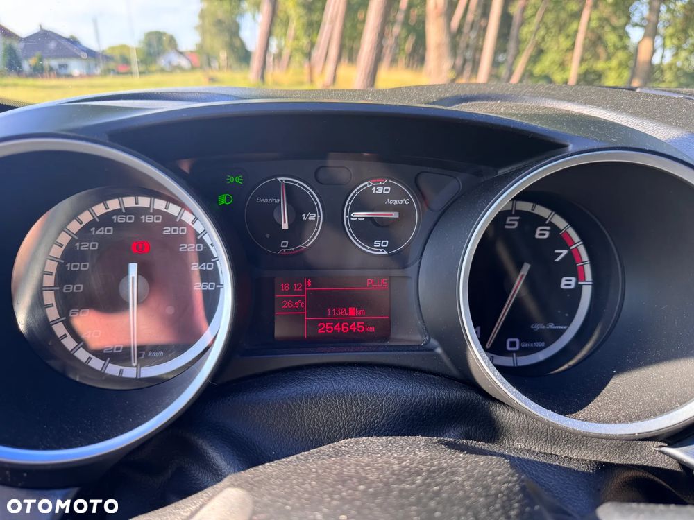 Alfa Romeo Giulietta 1750 TBi Quadrifoglio Verde - 8