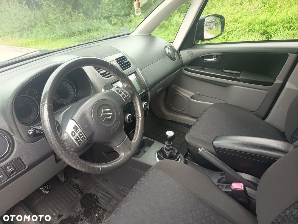 Suzuki SX4 2.0 DDiS 4x2 Style - 5