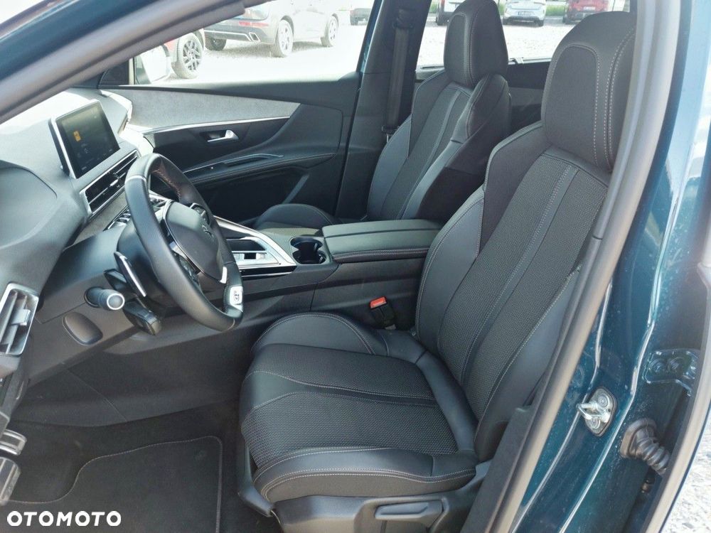Peugeot 5008 - 9
