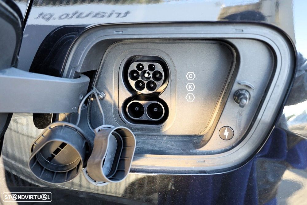 Volvo EX30 69 kWh Single Motor Extended Range Plus - 4