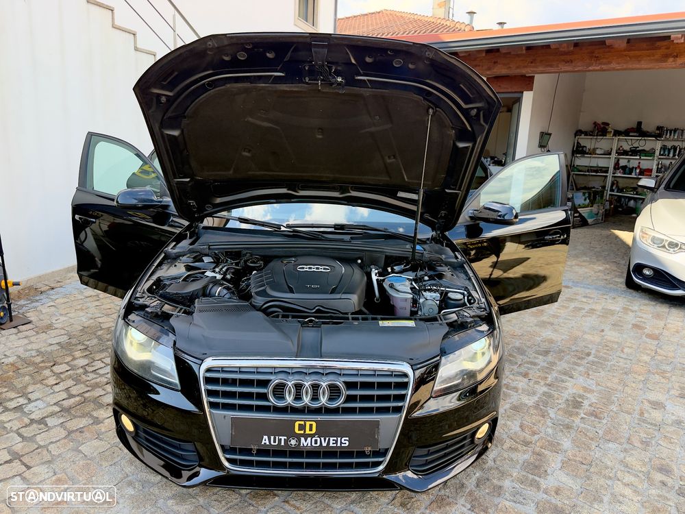 Audi A4 2.0 TDI S-line - 33