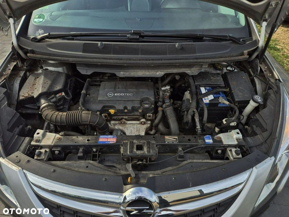 Opel Zafira 1.4 T Cosmo - 26