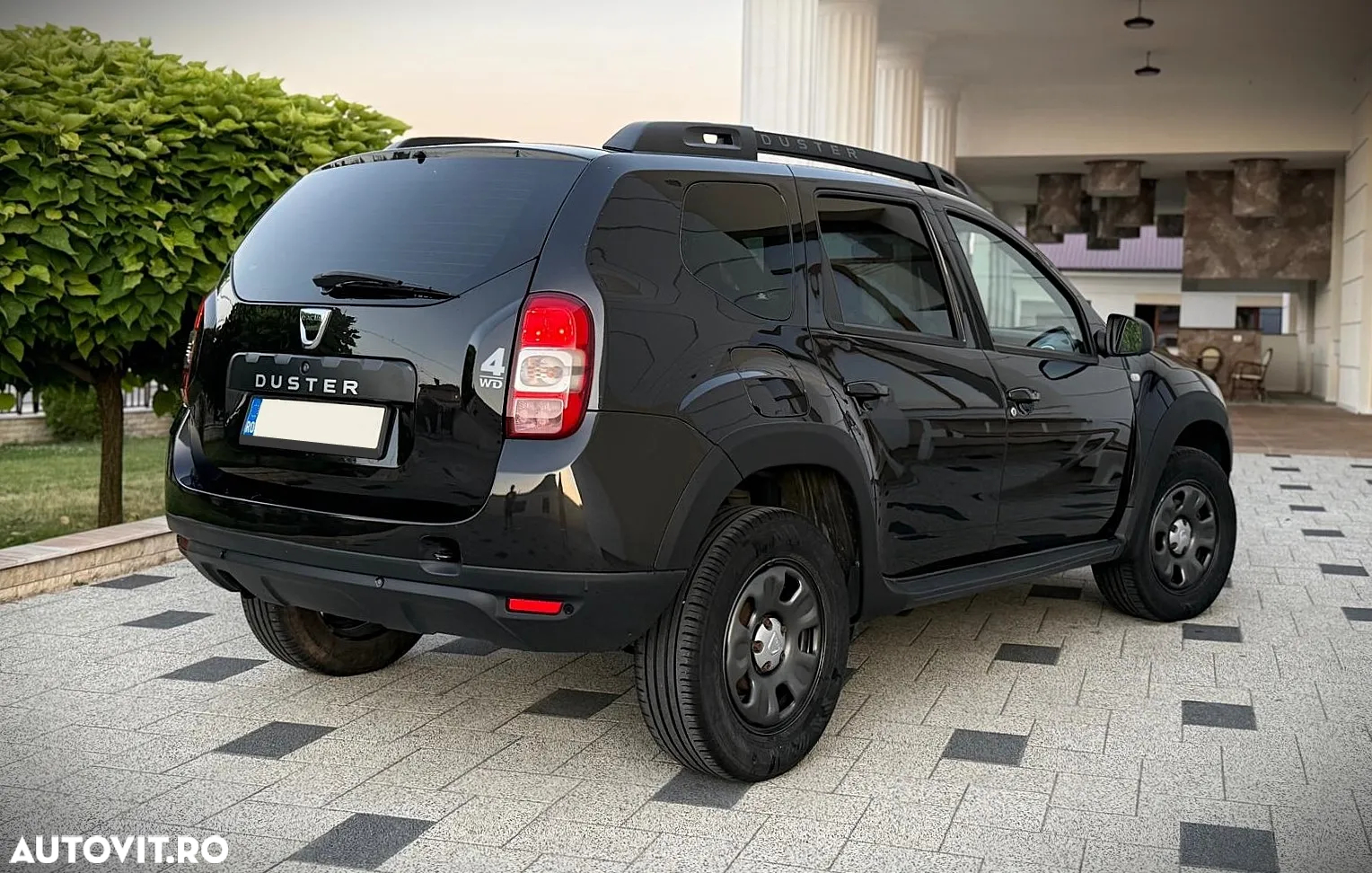Dacia Duster 1.5 dCi 4x4 Laureate - 4
