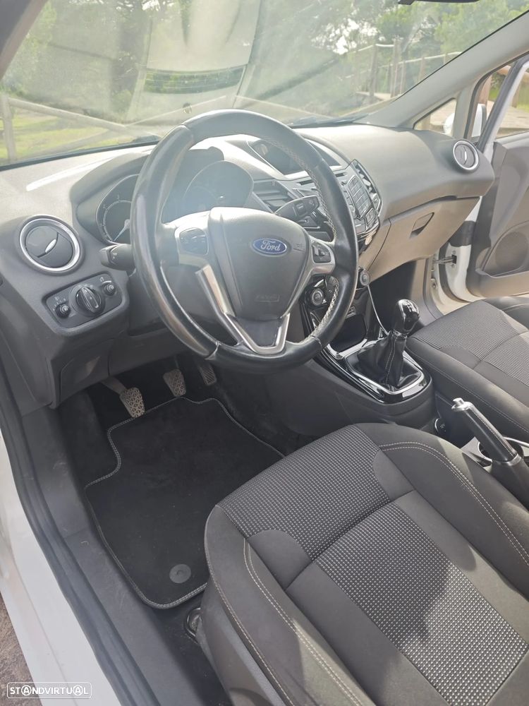 Ford Fiesta 1.5 TDCi Titanium - 8