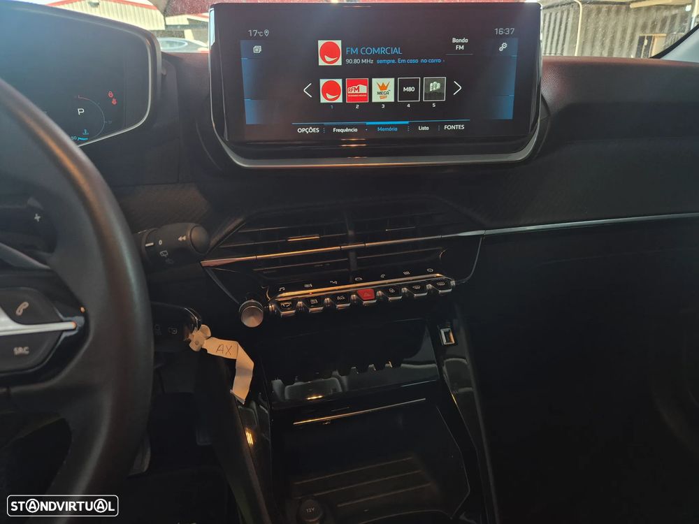 Peugeot 208 1.2 PureTech Allure Pack EAT8 - 19