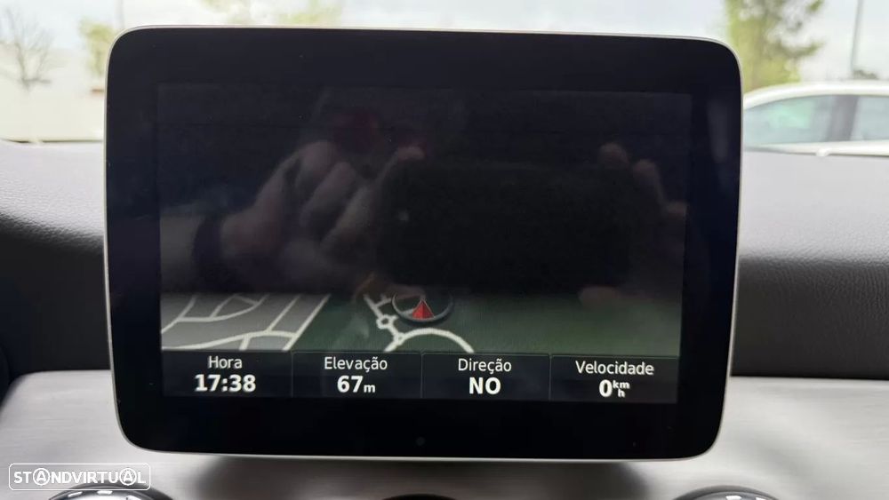 Mercedes-Benz GLA 180 CDI AMG Line - 22