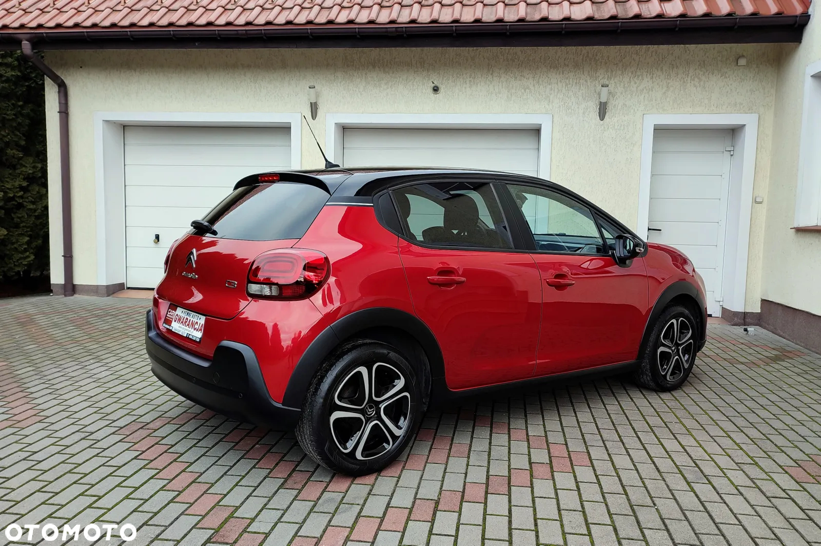 Citroën C3 1.2 PureTech Shine - 23