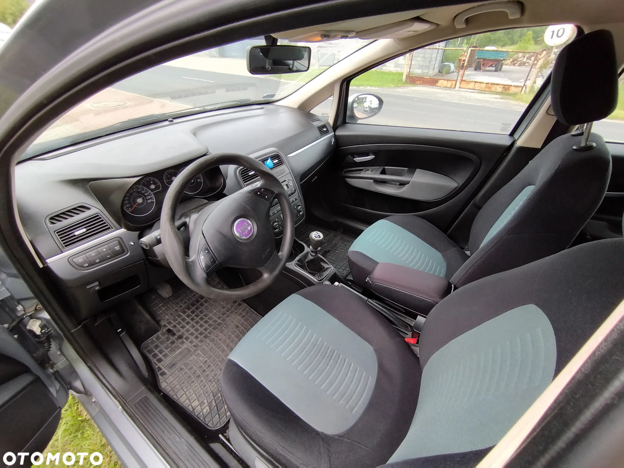 Fiat Grande Punto - 8