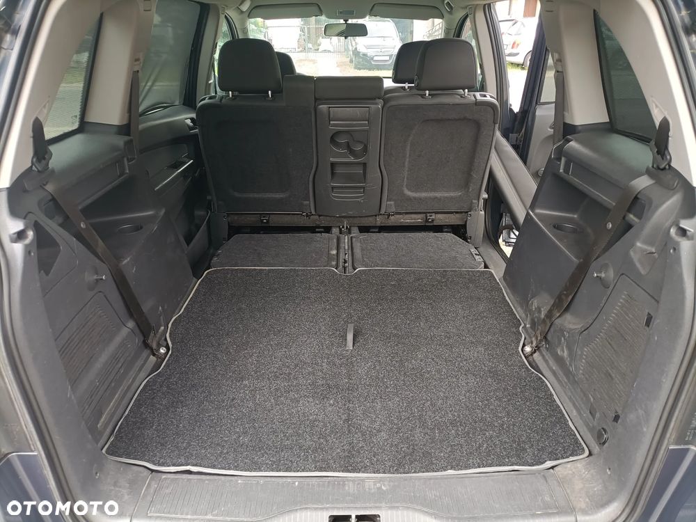Opel Zafira - 11