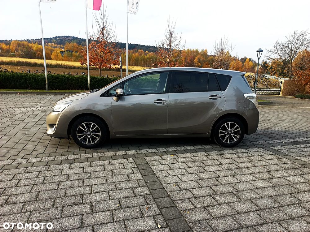 Toyota Verso 1.6 D-4D Active - 17
