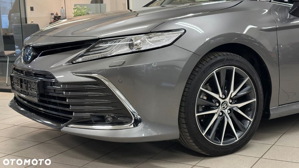 Toyota Camry 2.5 Hybrid Executive CVT - 9