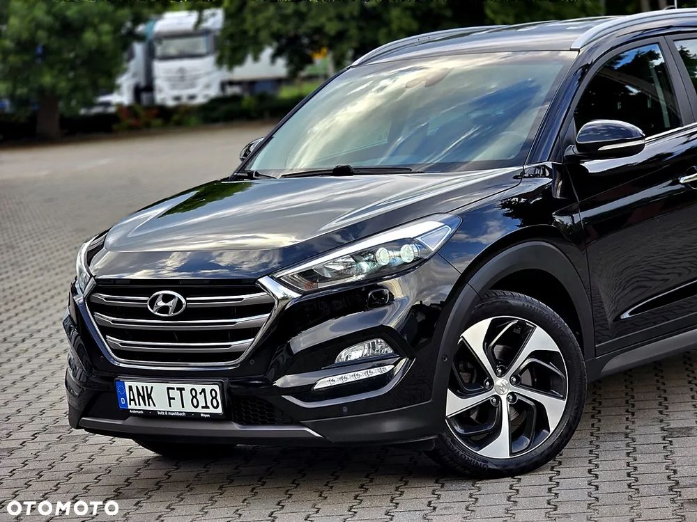 Hyundai Tucson 2.0 CRDI 4WD Automatik Premium - 22
