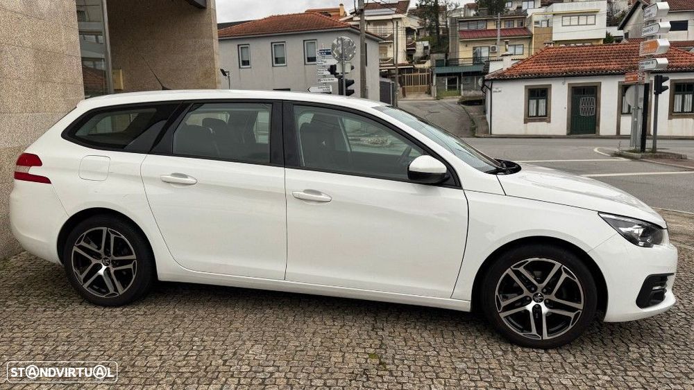 Peugeot 308 1.5 BlueHDi Allure EAT8 - 4