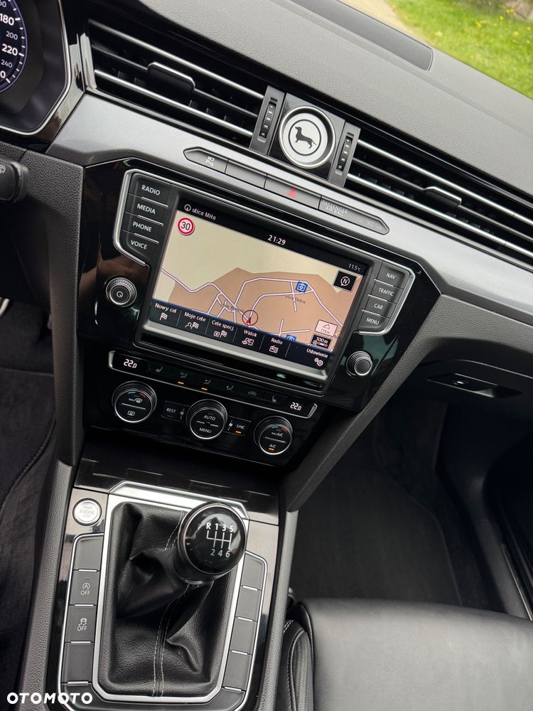 Volkswagen Passat 2.0 TDI BMT Highline - 27