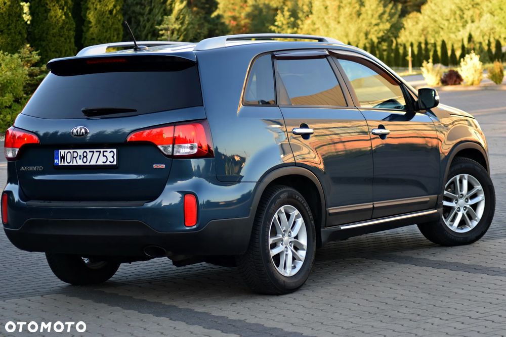 Kia Sorento 2.4 GDI XL 7os - 25