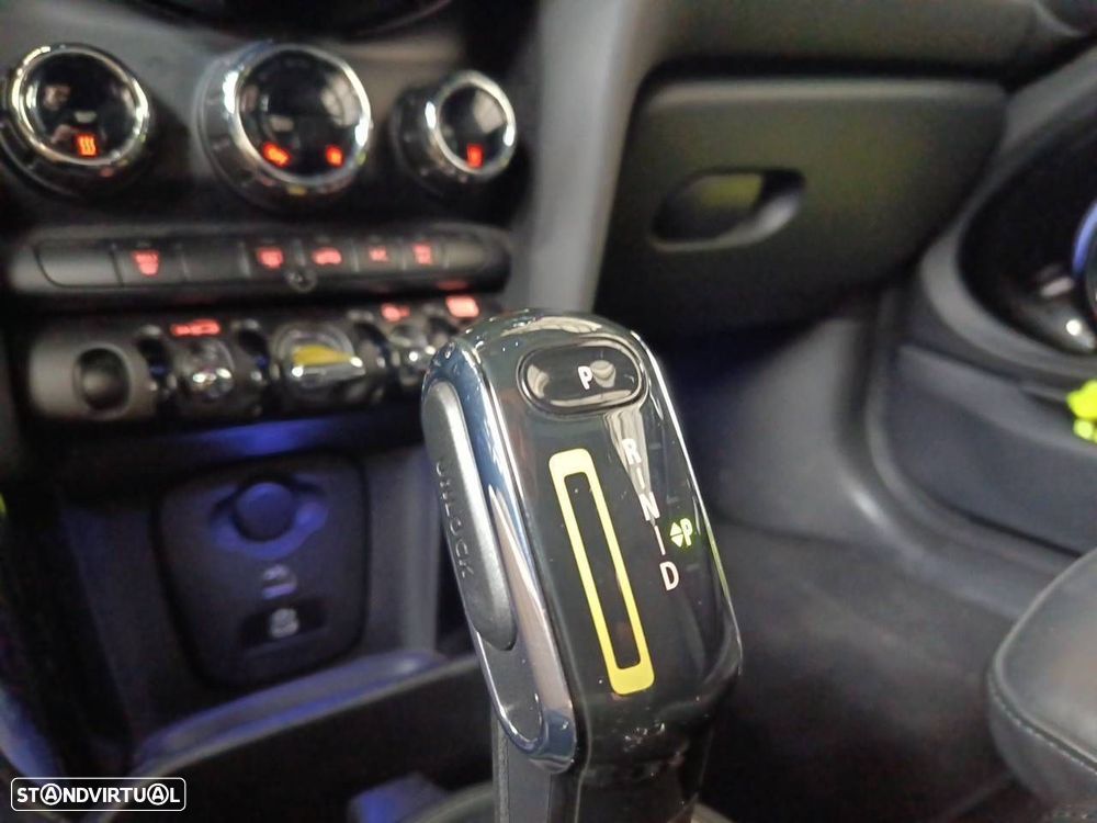 MINI 3 Portas Cooper SE - 19