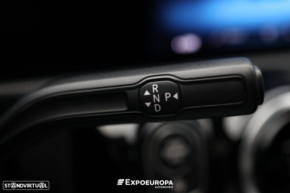 Mercedes-Benz CLA 180 d Shooting Brake AMG Line Aut. - 22