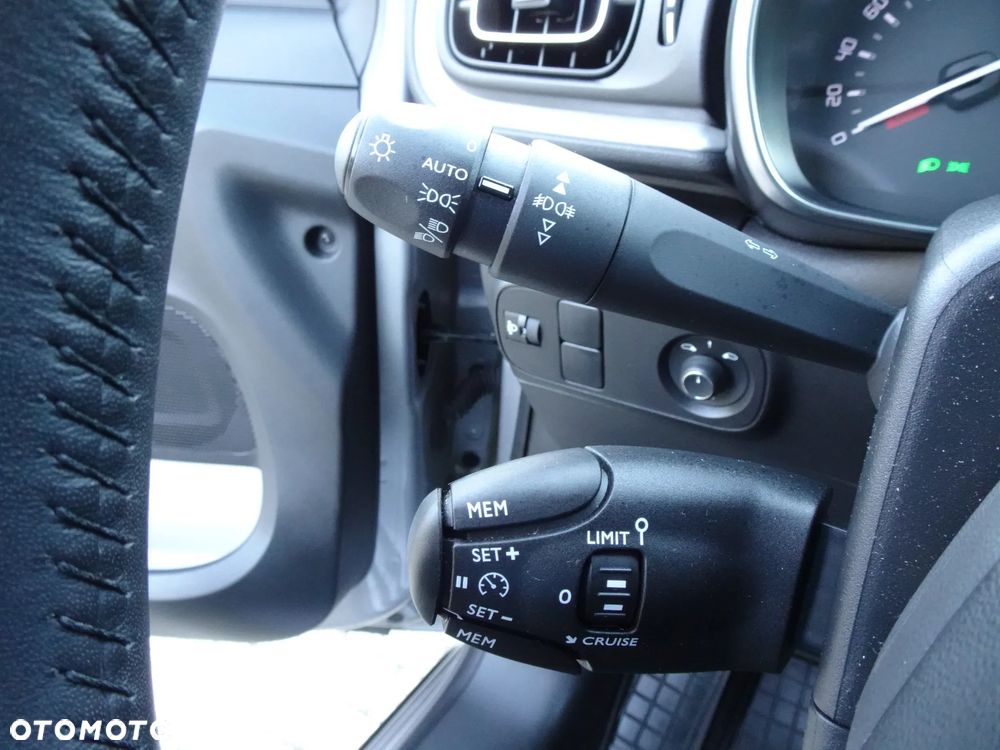 Citroën C3 1.2 PureTech Max EAT6 - 38