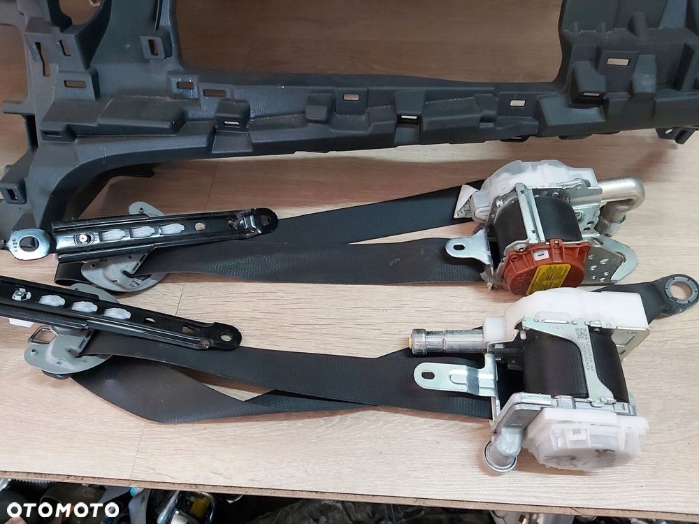 TOYOTA SIENNA Deska Air bag poduszka pasy ORYGINAŁ Czarne wnętrze - 3
