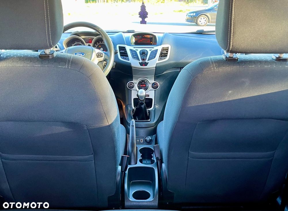 Ford Fiesta - 26