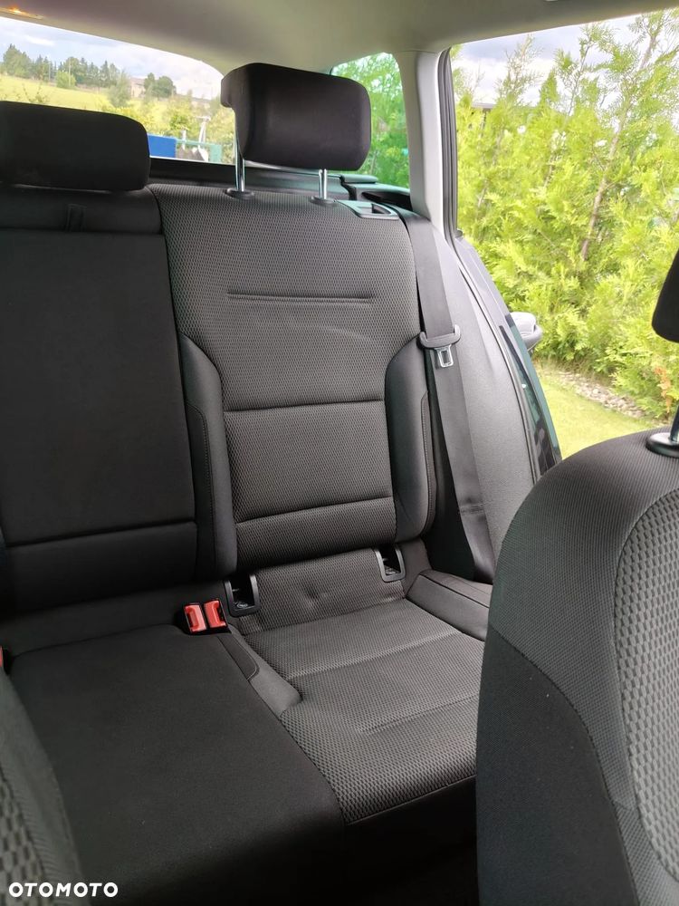 Volkswagen Golf - 27