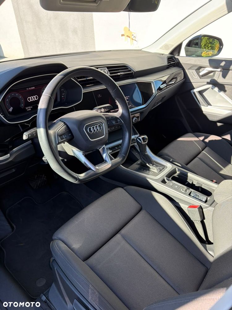 Audi Q3 - 19