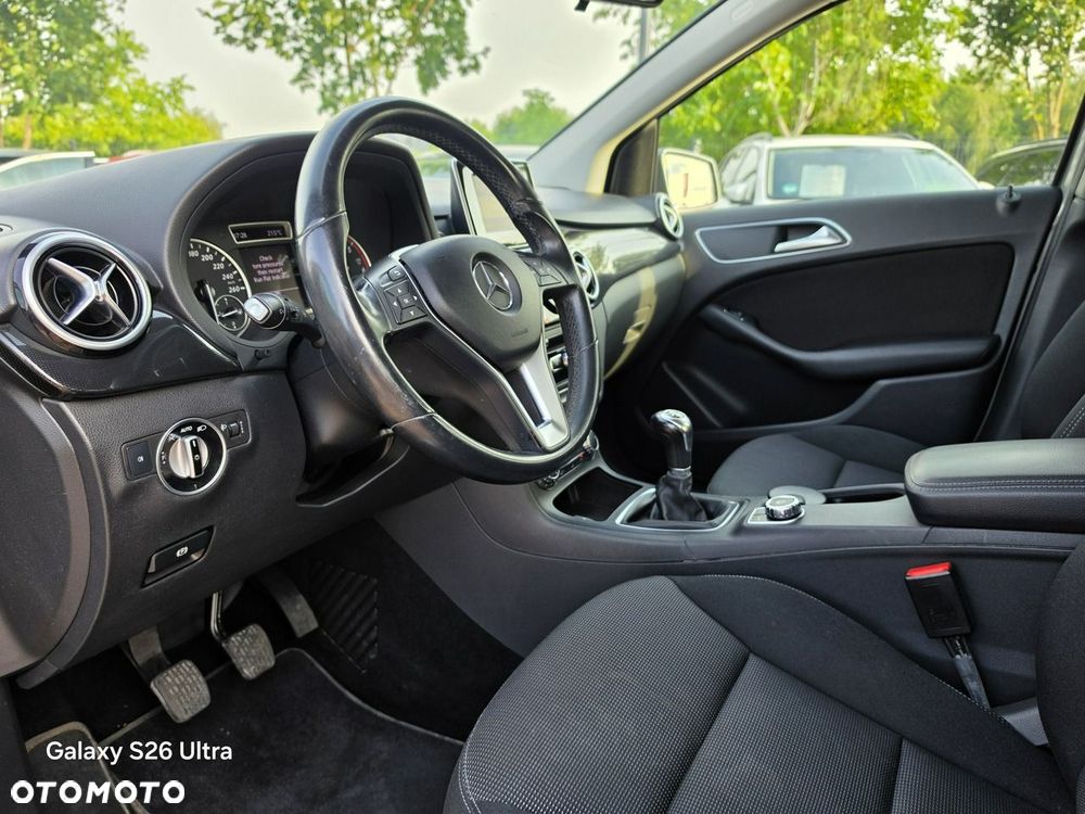 Mercedes-Benz Klasa B 180 CDI (BlueEFFICIENCY) - 26