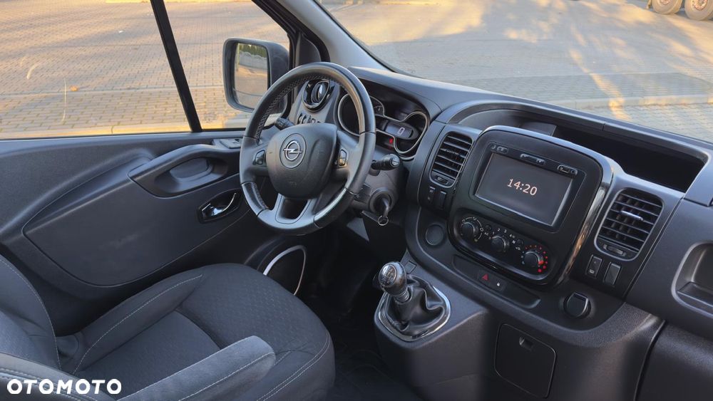 Opel Vivaro - 14