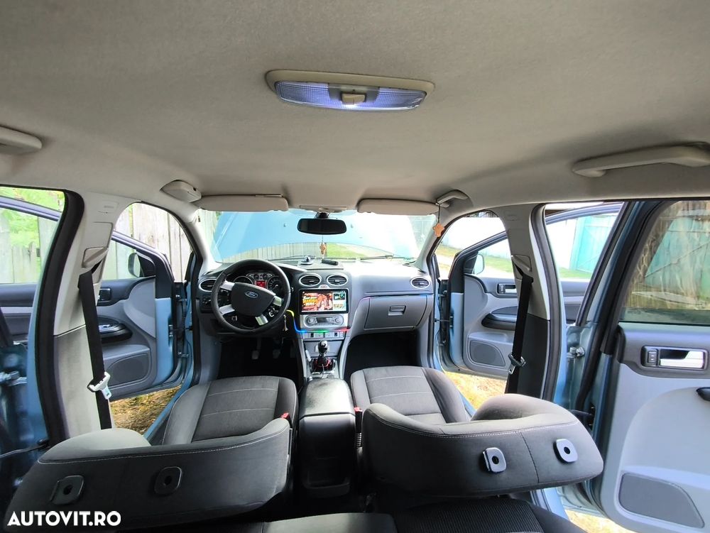 Ford Focus 1.6 TDCI DPF Titanium - 16