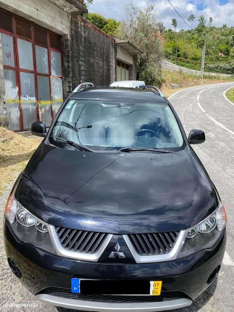 Mitsubishi Outlander 2.0 DI-D SW 4WD - 7