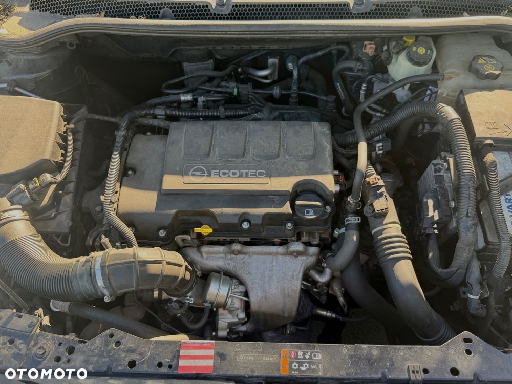 Opel Astra 1.4 Turbo Edition - 21
