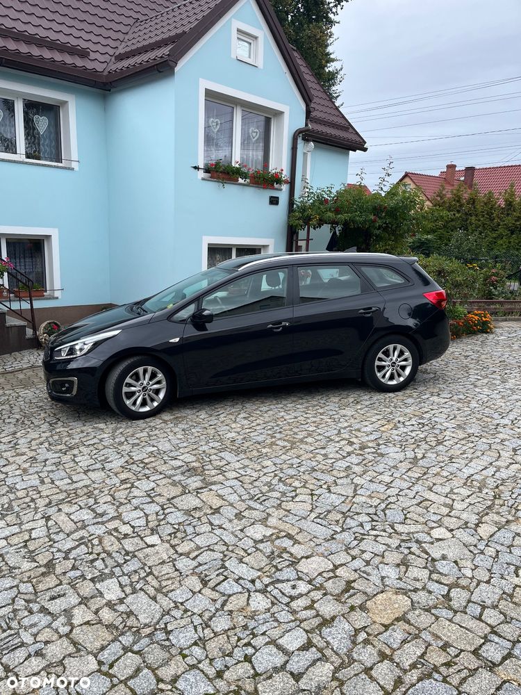 Kia Ceed 1.6 GDI SW Platinum Edition - 13