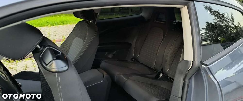 Volkswagen Scirocco 2.0 TDI - 12