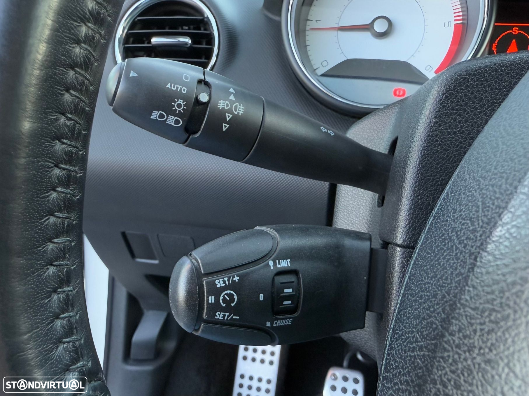 Peugeot 308 CC 2.0 HDi Roland Garros - 13