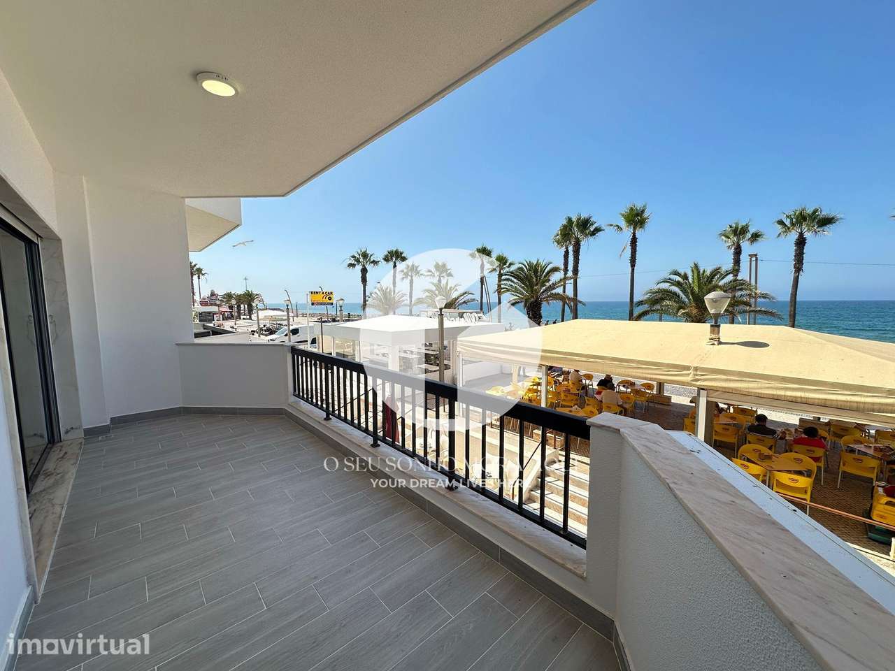 Apartamento T3 em Quarteira - Primeira Linha do Mar - Grande imagem: 2/18