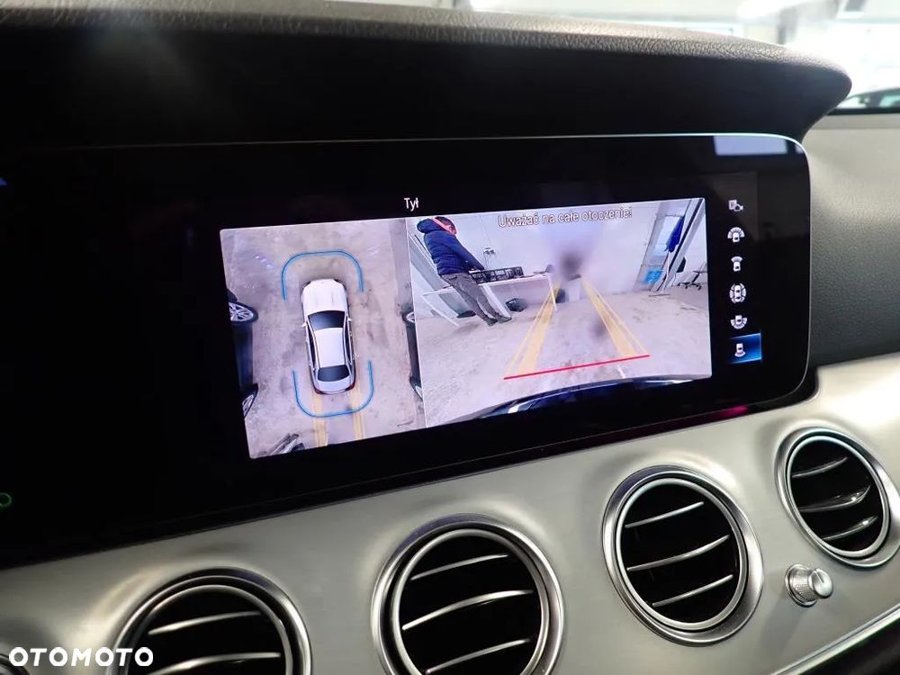 Mercedes-Benz Klasa E - 14