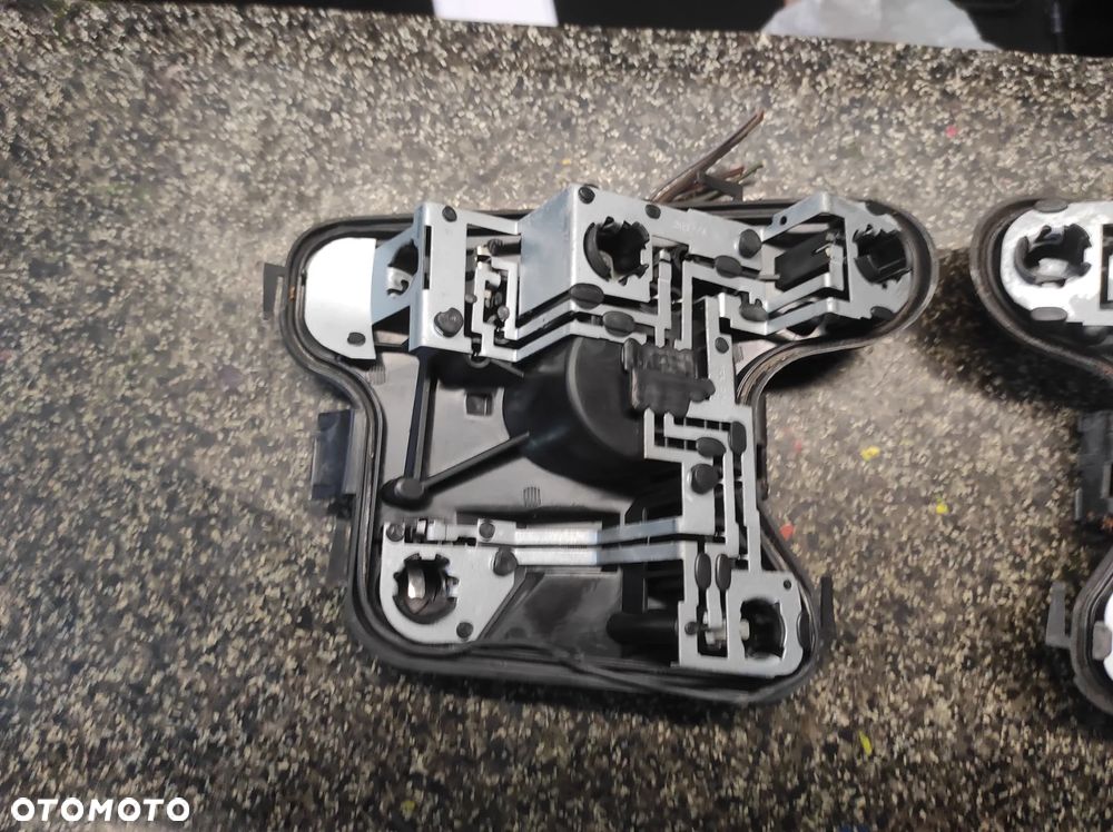AUDI A4 B6 SEDAN WKŁAD LAMPY TYŁ TYLNY LEWY PRAWY 8E5 CAŁY SPRAWNY WYSYŁKA !!!!! - 2