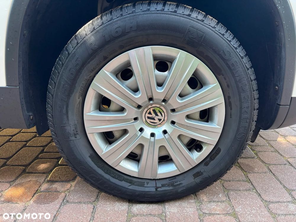 Volkswagen Tiguan - 12