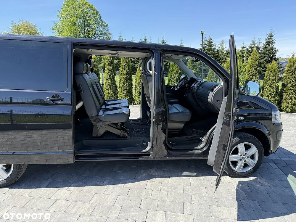 Volkswagen Caravelle - 7