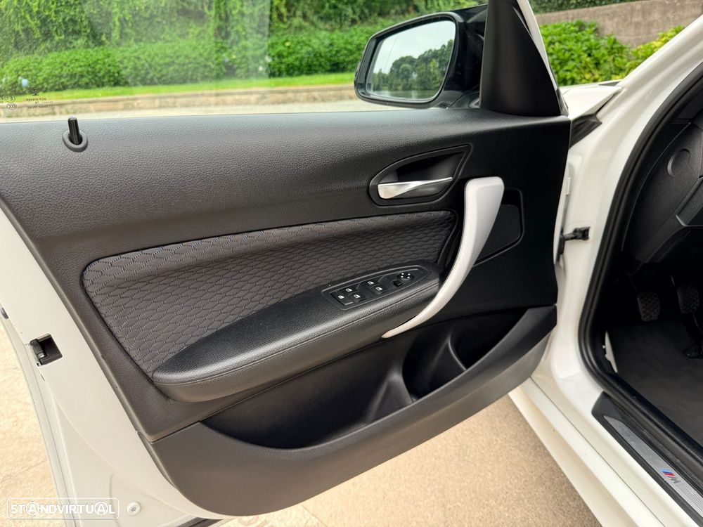 BMW 116 d Pack M - 20