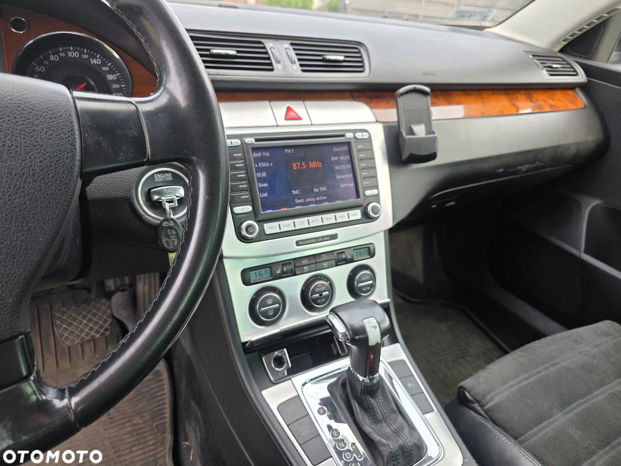 Volkswagen Passat 2.0 TDI Comfortline DSG - 3