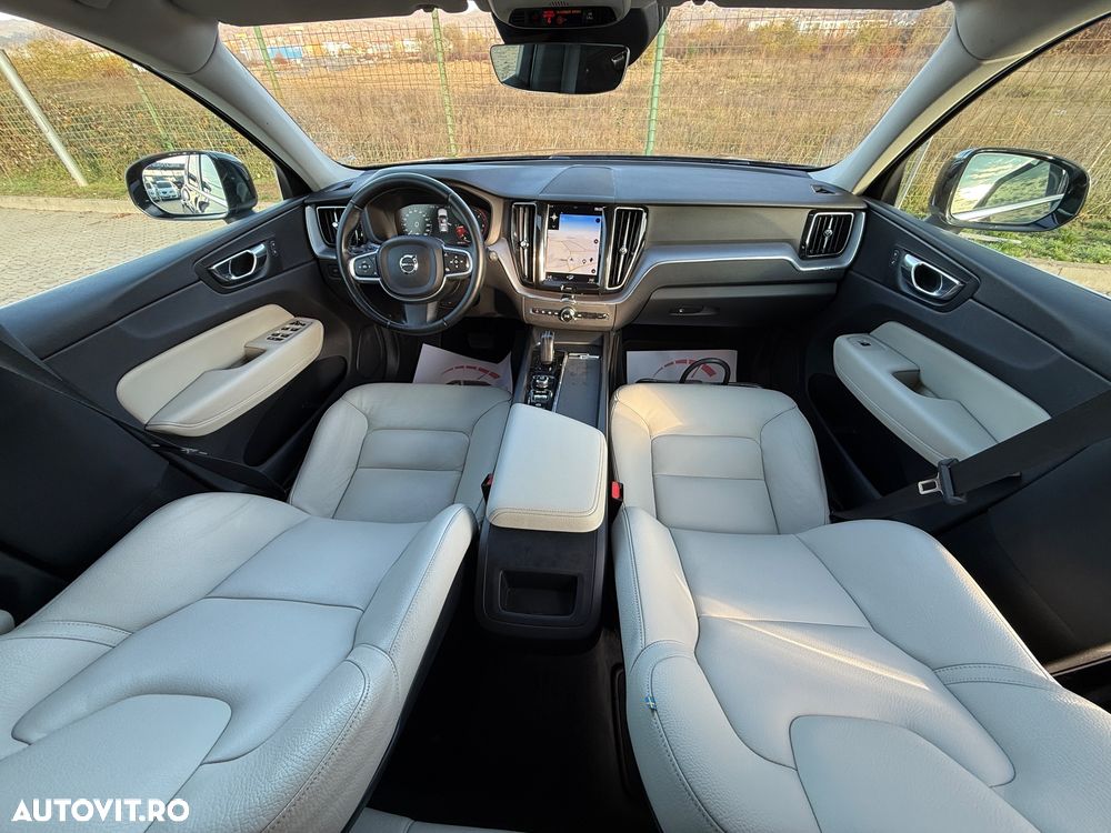Volvo XC 60 B4 D AWD Geartronic Momentum Pro - 9